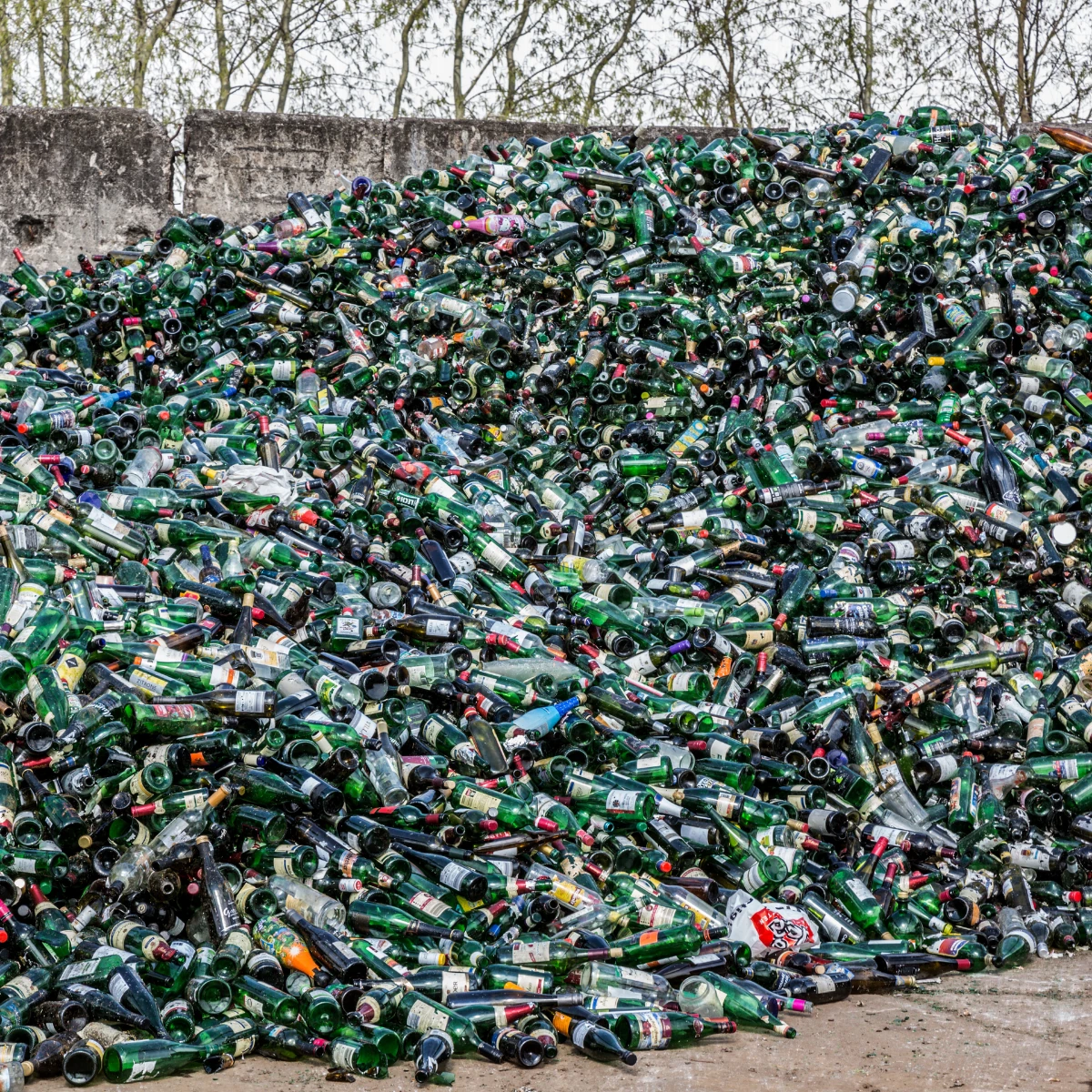 Stakleni otpad namenjen reciklaži, Interzero, 2026